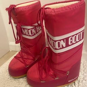 Snow boots